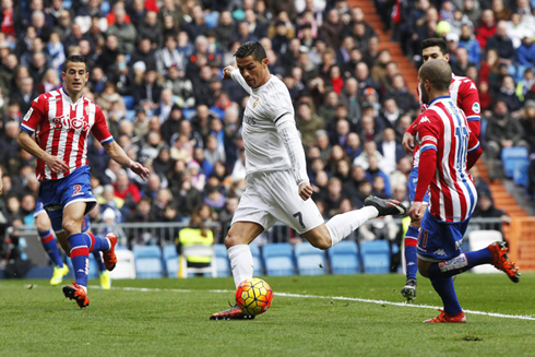 Cristiano Ronaldo about to strike the ball