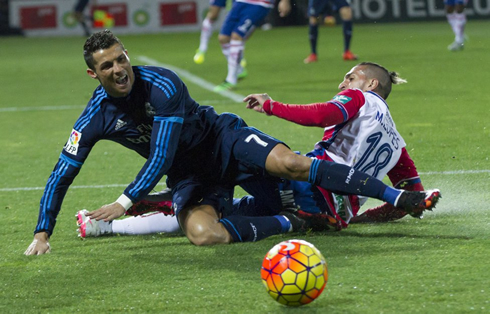 Cristiano Ronaldo falling after a tackle