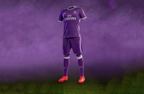 Real Madrid 2016-2017 purple kit