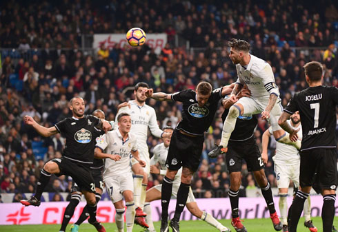 Sergio Ramos header in Real Madrid 3-2 Deportivo for La Liga 2016-2017