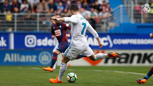 Cristiano Ronaldo clinical finish