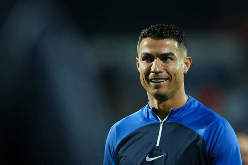 Cristiano Ronaldo warm up for Al Nassr