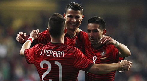 Cristiano Ronaldo with João Moutinho and João Pereira