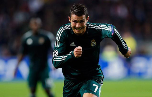 Cristiano Ronaldo effort and ugly face, as he sprints towards a ball during a Real Madrid game, in 2012-2013