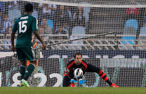 Diego López safe save in Real Madrid 2013